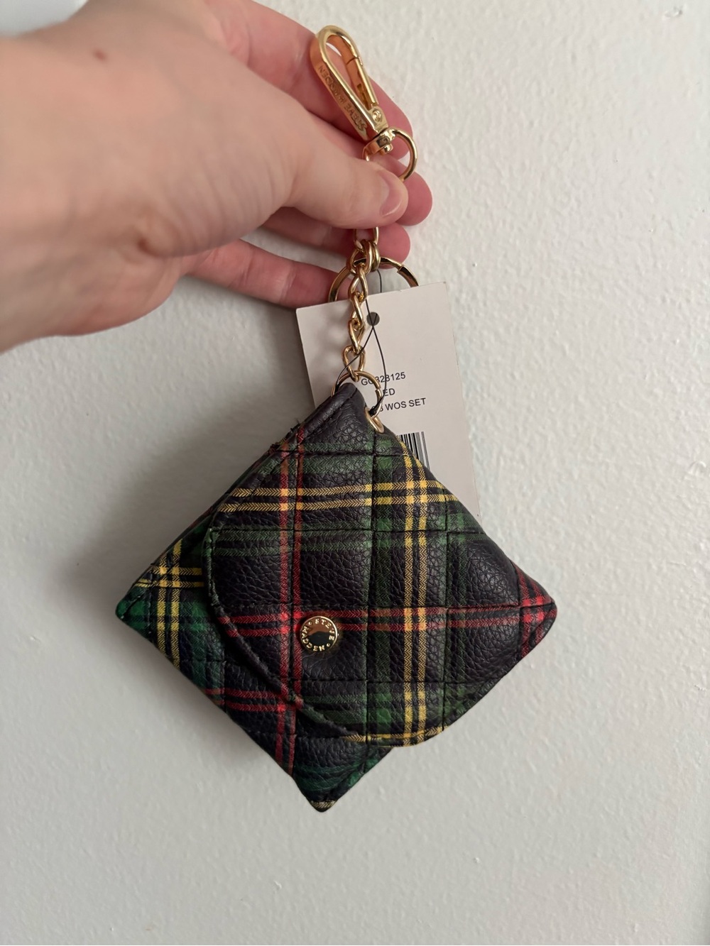 Steve Madden Plaid Quilted card holder with Gold Hardware